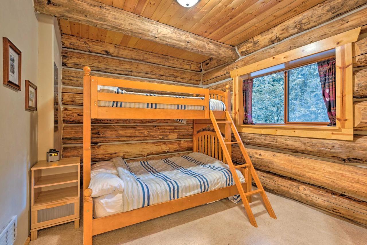 Riverfront Gold Bar Log Cabin Near Stevens Pass! Exterior foto